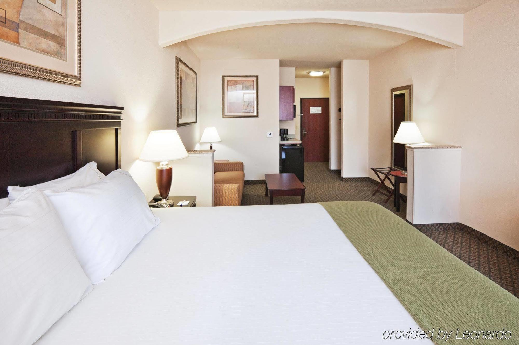 Holiday Inn Express Hotel And Suites Corsicana I-45 By Ihg Quarto foto