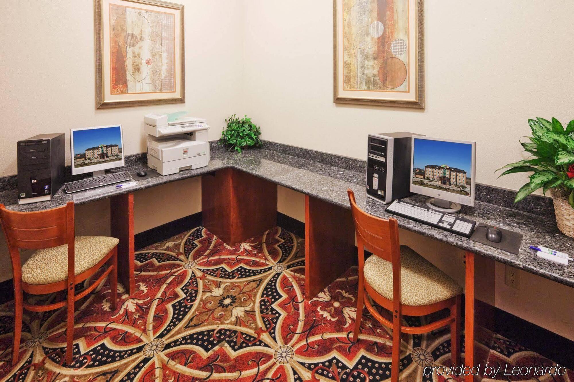 Holiday Inn Express Hotel And Suites Corsicana I-45 By Ihg Exterior foto