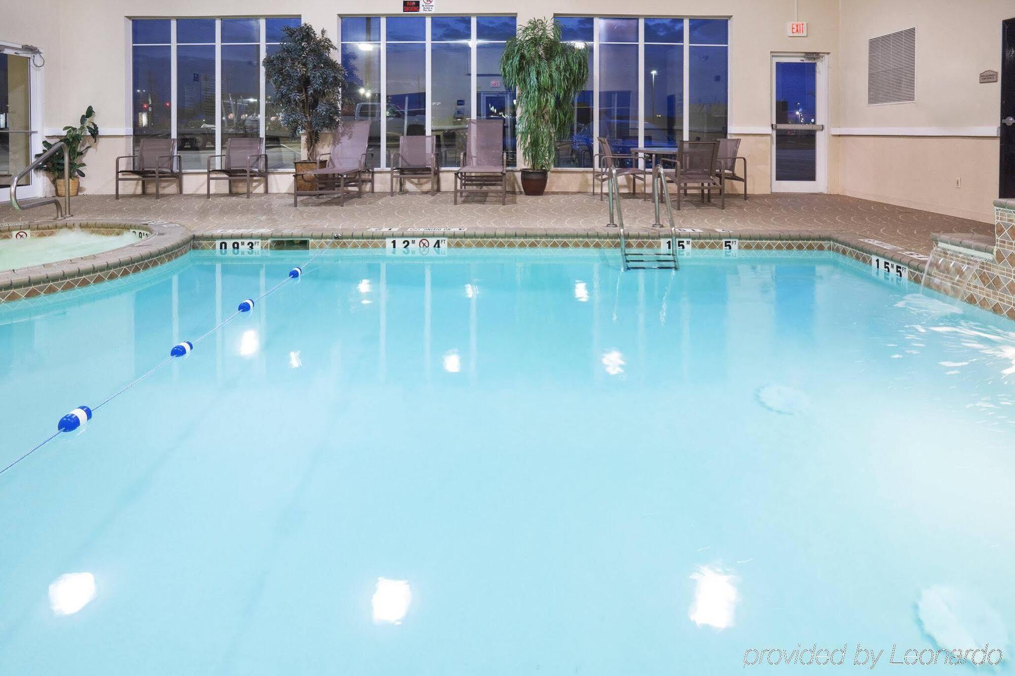 Holiday Inn Express Hotel And Suites Corsicana I-45 By Ihg Exterior foto